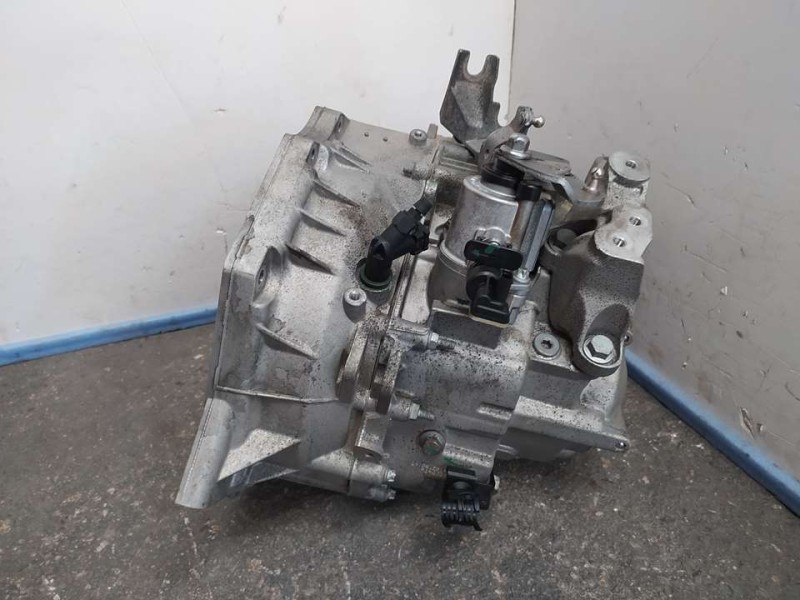 Recambio de caja cambios para opel zafira tourer excellence referencia OEM IAM 55582881 4062518 6VELOCIDADES