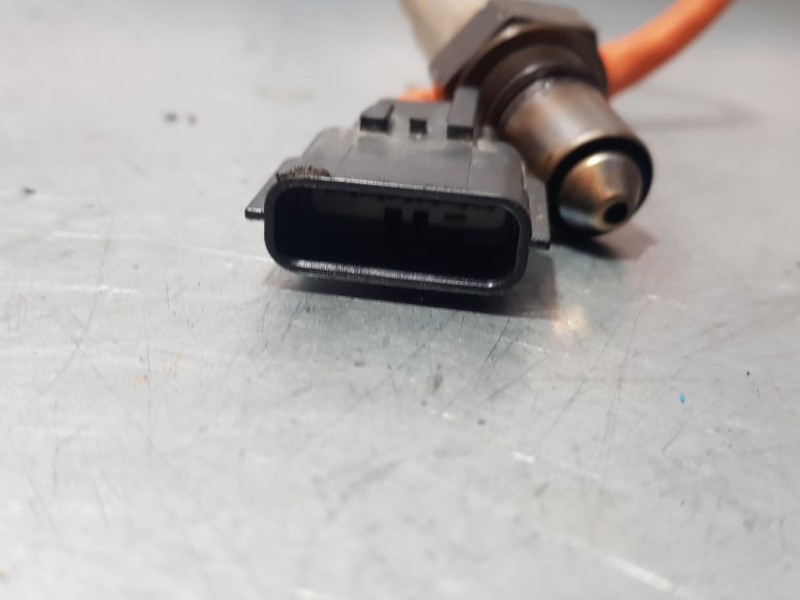 Recambio de sonda lambda para dacia duster laureate 4x2 referencia OEM IAM 226A74753R 0281004226 BOSCH