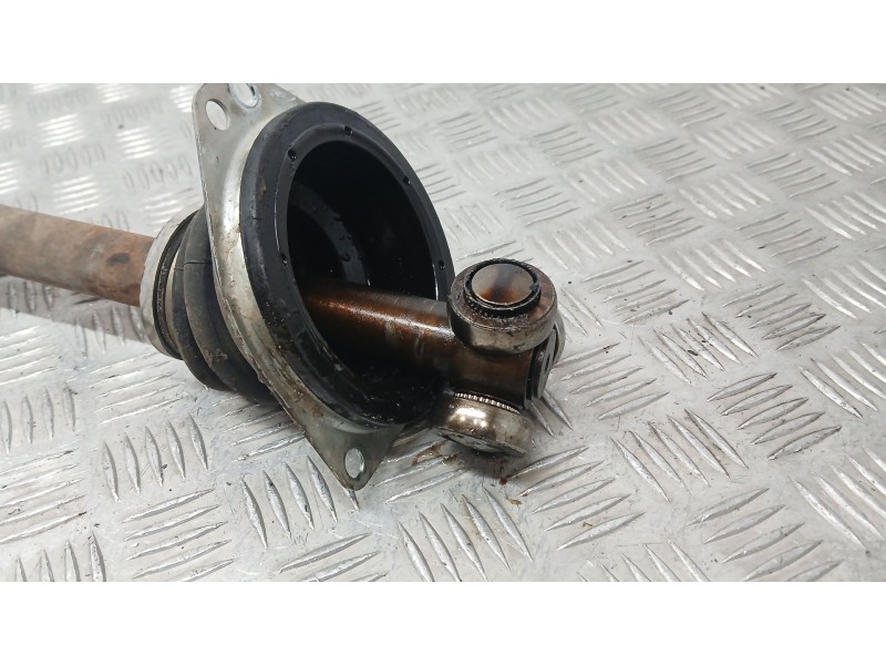 Recambio de transmision delantera izquierda para renault trafic ii furgoneta (fl) 1.9 dci 80 (fl0b) referencia OEM IAM 771113518