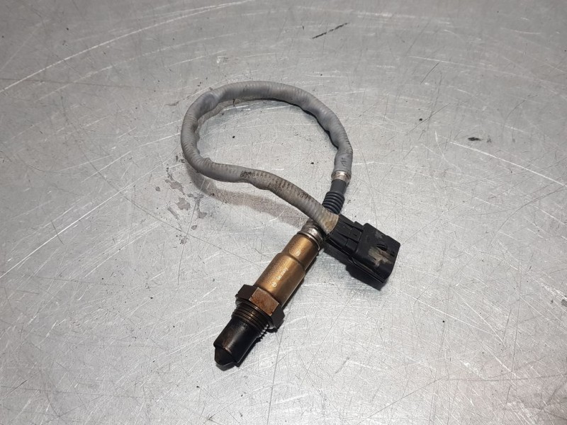 Recambio de sonda lambda para dacia duster laureate 4x2 referencia OEM IAM 226A41733R 0281004221 BOSCH