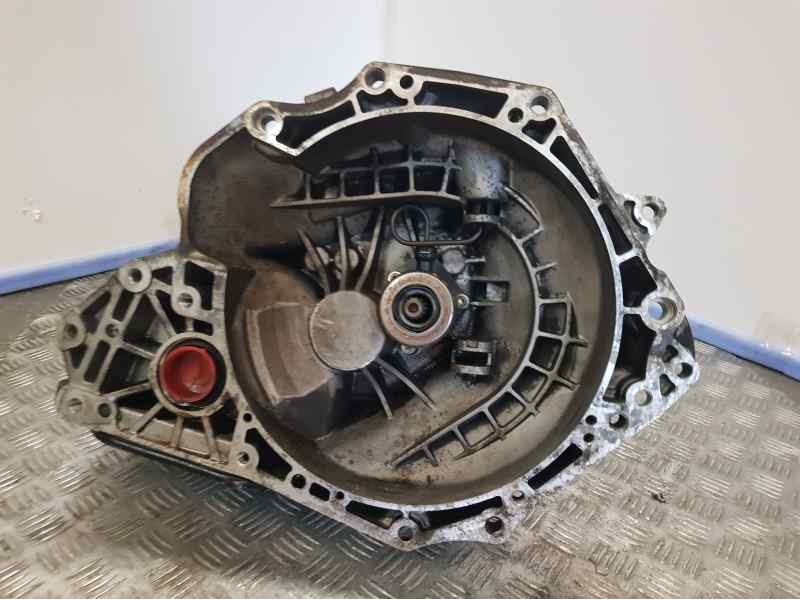 Recambio de caja cambios para opel corsa d enjoy referencia OEM IAM R90400206 643958655 5VELOCIDADES