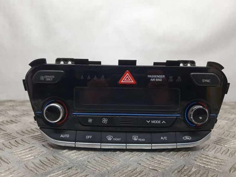 Recambio de mando climatizador para hyundai ioniq hybrid referencia OEM IAM 97250G2050MBI 97250G2XXX 