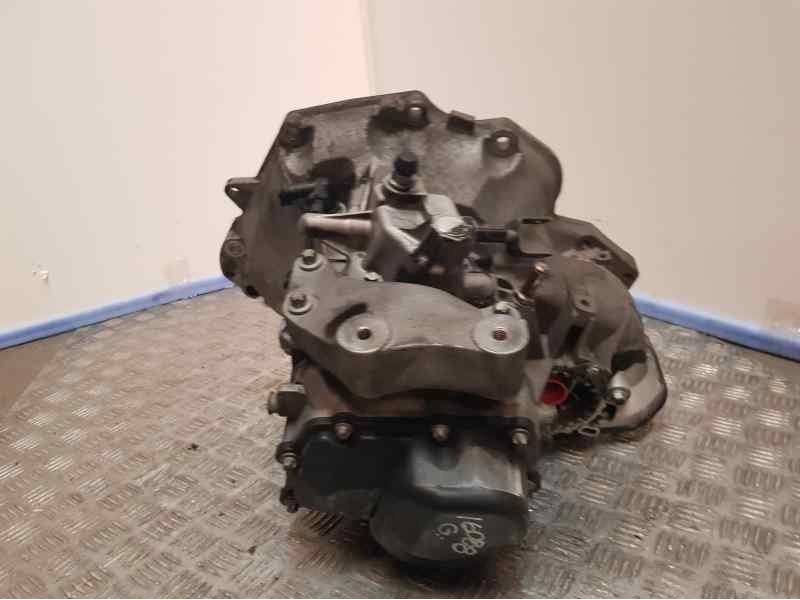 Recambio de caja cambios para opel corsa d enjoy referencia OEM IAM R90400206 643958655 5VELOCIDADES