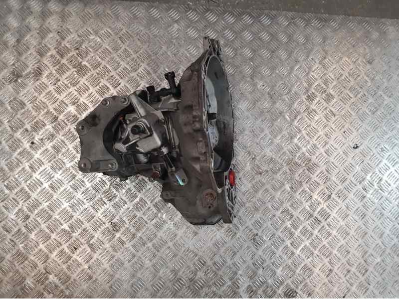 Recambio de caja cambios para opel corsa d enjoy referencia OEM IAM R90400206 643958655 5VELOCIDADES