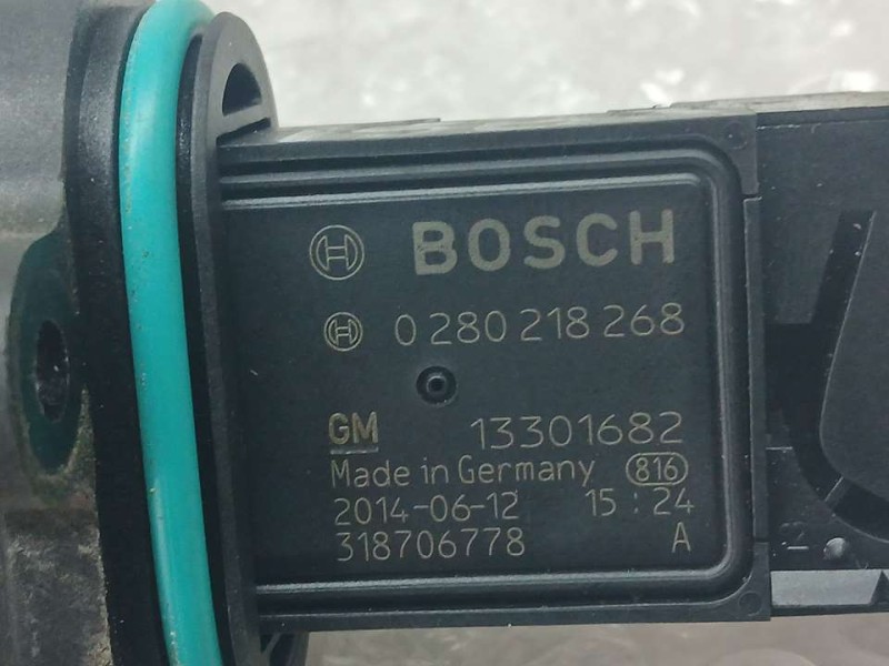 Recambio de caudalimetro para opel zafira tourer excellence referencia OEM IAM 13301682 0280218268 BOSCH