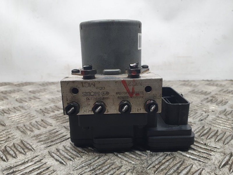 Recambio de abs para hyundai i30 (gd) classic referencia OEM IAM 58900A6230  
