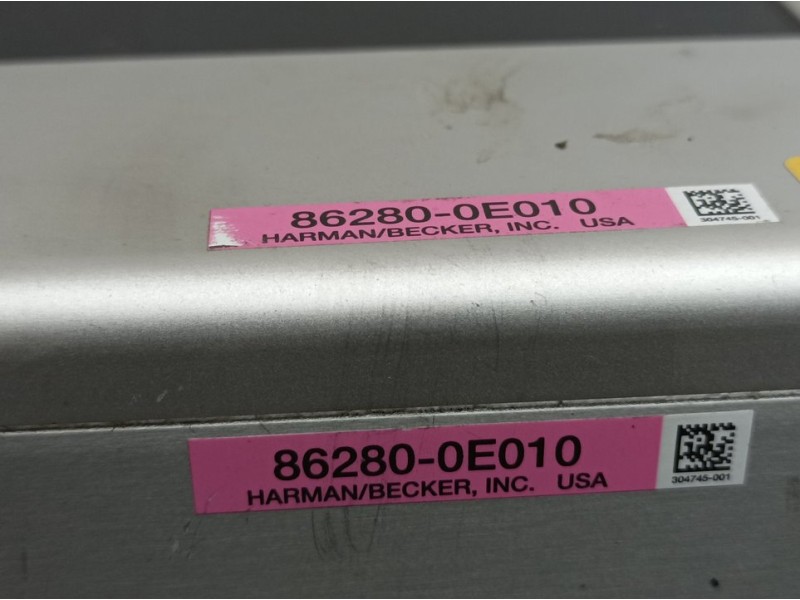 Recambio de amplificador radio para lexus rx 400h referencia OEM IAM 862800E010  HARMAN BECKER