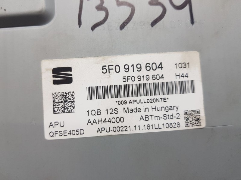 Recambio de pantalla multifuncion para seat ibiza sc (6p5) fr referencia OEM IAM 5F0919604  