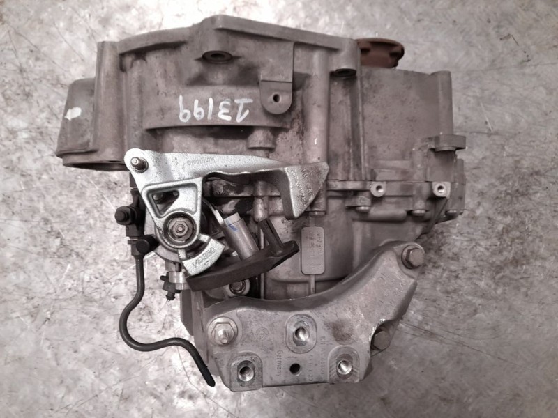 Recambio de caja cambios para audi a3 sportback (8p) 2.0 tdi ambiente referencia OEM IAM KXX 19059P02 6VELOCIDADES