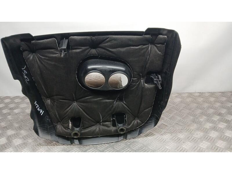 Recambio de tapa motor para mazda 2 lim. () black tech edition referencia OEM IAM P53N102F0  