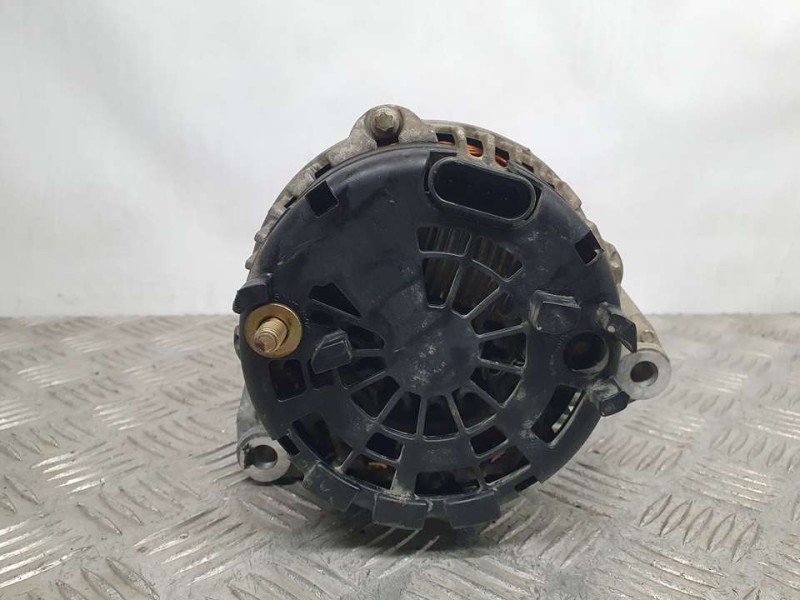Recambio de alternador para ssangyong kyron 200 xdi premium 4wd referencia OEM IAM A6651540202  