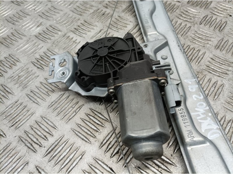 Recambio de elevalunas delantero derecho para peugeot 207 x-line referencia OEM IAM 9681182280 2 PINS ELECTRICO 2 PINS