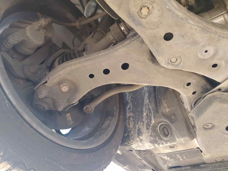 Recambio de brazo suspension inferior delantero derecho para lexus es 300h referencia OEM IAM 4806833090  