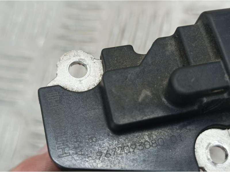 Recambio de caudalimetro para opel combo life edition referencia OEM IAM 9677093080  