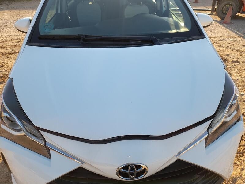 Recambio de capot para toyota yaris (_p13_) 1.5 (nsp131_) referencia OEM IAM 533010D130  