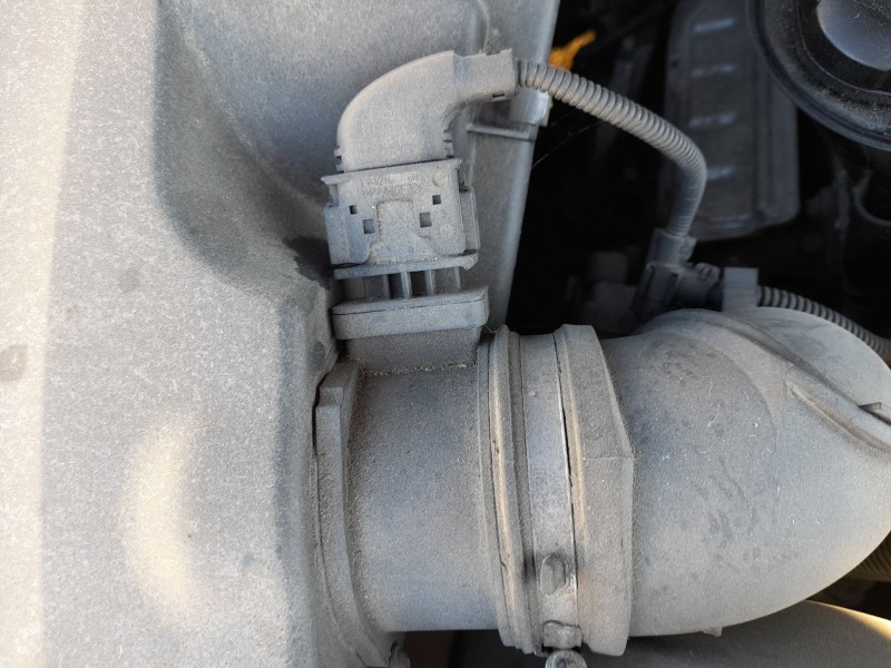 Recambio de caudalimetro para bmw 1 (e81) 118 d referencia OEM IAM 13628509724  