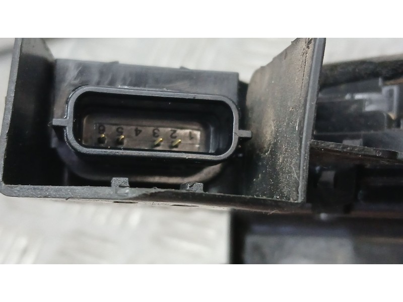 Recambio de cerradura puerta trasera derecha para renault talisman (lp_) 1.5 dci 110 referencia OEM IAM 825026236R  16943618A