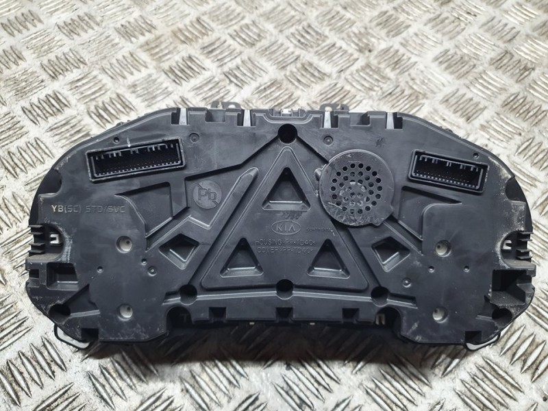 Recambio de cuadro instrumentos para kia stonic (ybcuv) 1.0 tgdi cat referencia OEM IAM 94033H8230  