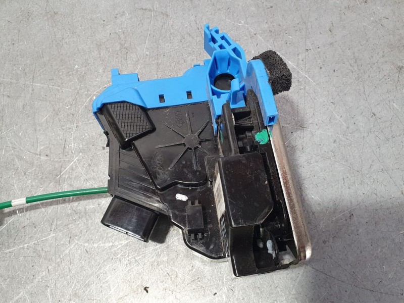 Recambio de cerradura puerta trasera izquierda para hyundai i30 (gd) classic referencia OEM IAM 81410A6000KJZ  ELECTRICA 4 PINS