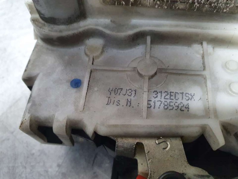 Recambio de cerradura puerta delantera izquierda para fiat nuova 500 (150) pop referencia OEM IAM 51785924 312ECTSX 5 PINES