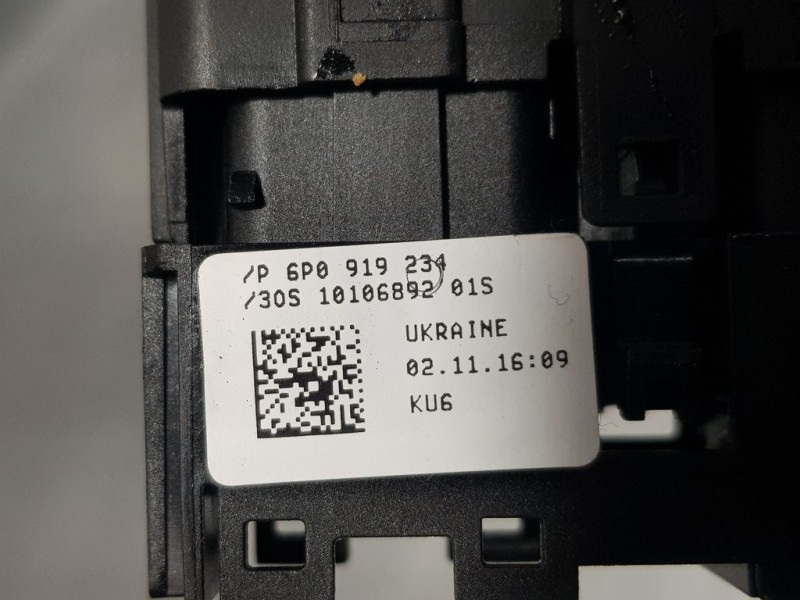 Recambio de modulo electronico para seat ibiza sc (6p5) fr referencia OEM IAM 6P0919234 30S1010689201S PANTALLA CINTURONES Y AIR