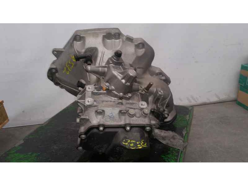 Recambio de caja cambios para opel corsa d selective referencia OEM IAM 55566124 W429  B11043446U 5 VELOCIDADES