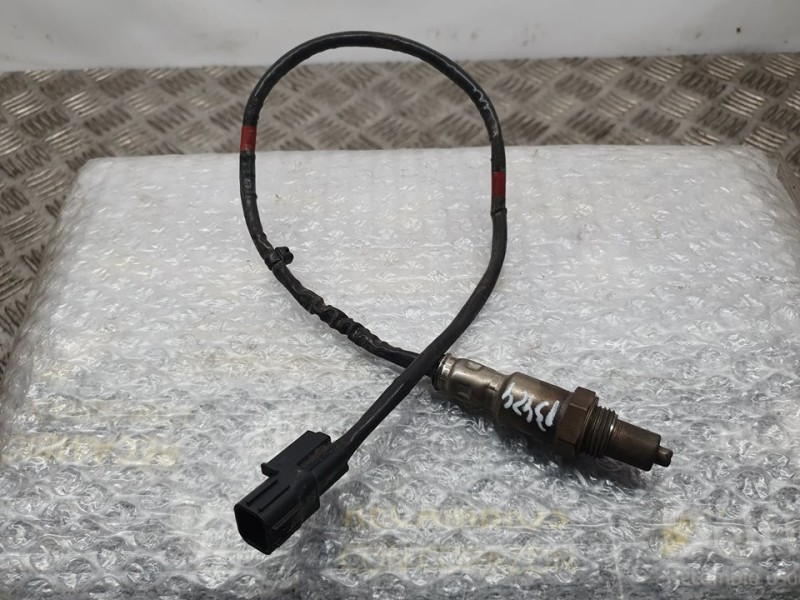 Recambio de sonda lambda para kia stonic (ybcuv) 1.0 tgdi cat referencia OEM IAM 3921007  