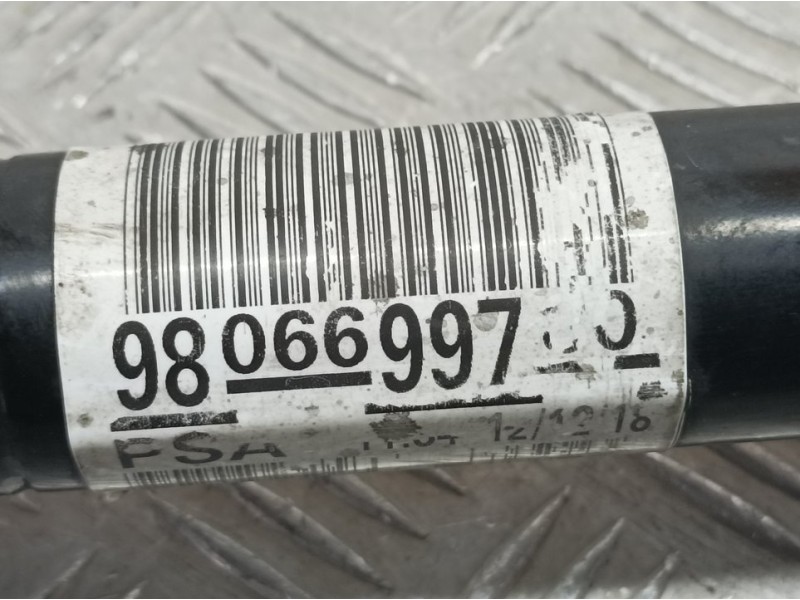 Recambio de transmision delantera derecha para opel combo life edition referencia OEM IAM 9806699780  