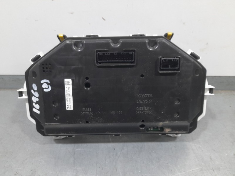 Recambio de cuadro instrumentos para toyota yaris (_p13_) 1.5 (nsp131_) referencia OEM IAM 83800F5291 MB1575906770 