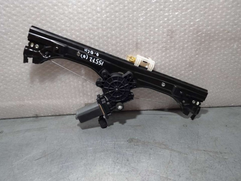 Recambio de elevalunas delantero derecho para fiat nuova 500 (150) pop referencia OEM IAM 0052204607 0117040 ELECTRICO 2 PINES