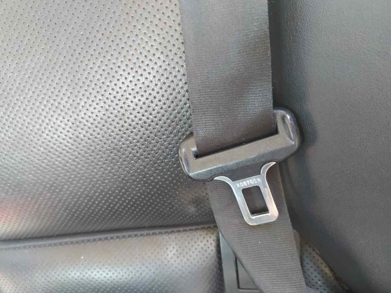 Recambio de cinturon seguridad trasero izquierdo para lexus es 300h referencia OEM IAM 7337033300C0  