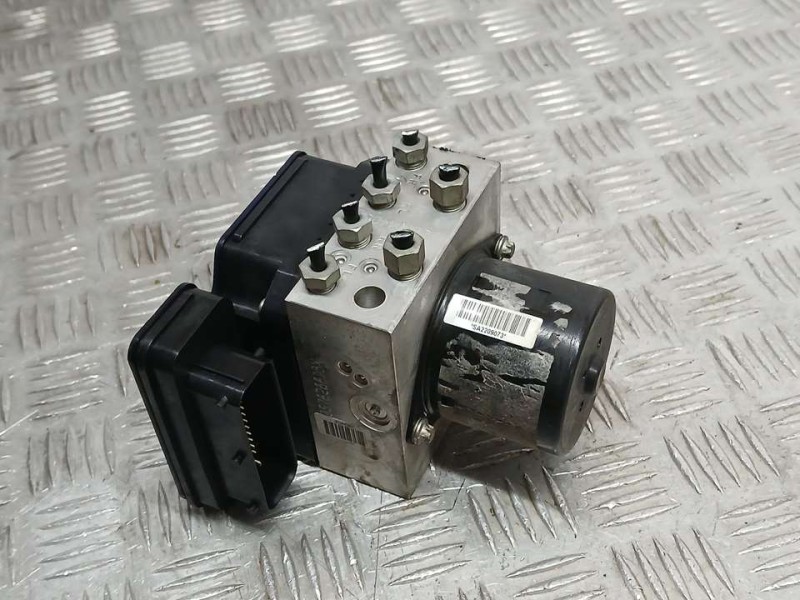 Recambio de abs para opel insignia berlina cosmo referencia OEM IAM 13328651 54085326E TRW