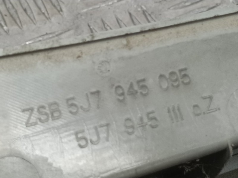 Recambio de piloto trasero izquierdo para skoda roomster (5j7) family referencia OEM IAM 5J7945095  