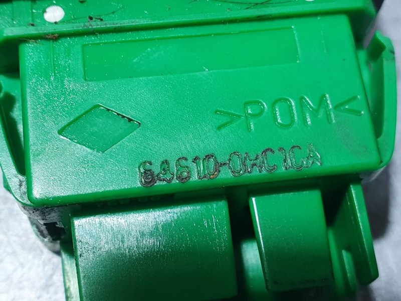 Recambio de mando elevalunas delantero derecho para toyota aygo (kgb/wnb) blue referencia OEM IAM 646100HC1CA  