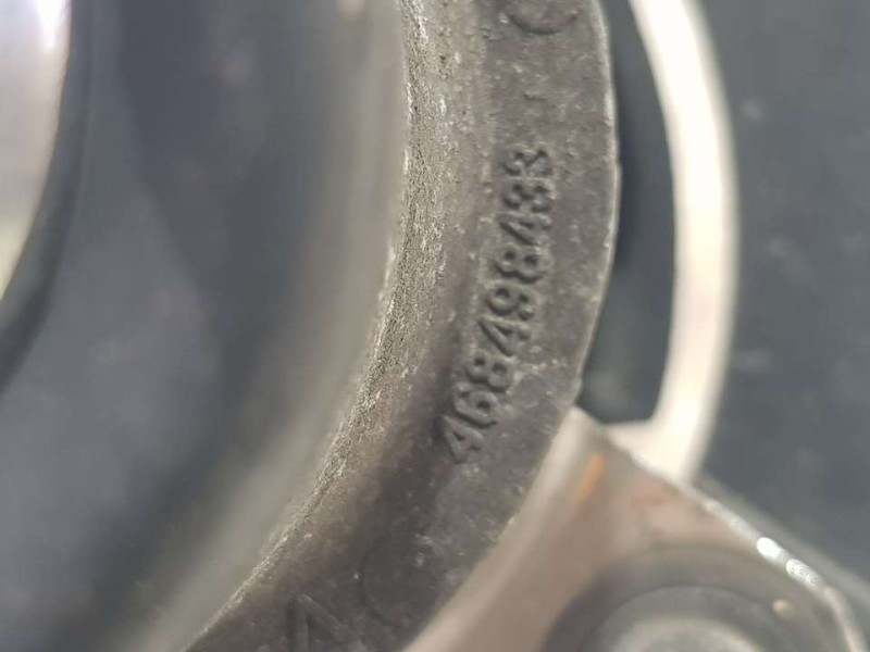 Recambio de faro antiniebla izquierdo para fiat nuova 500 (150) pop referencia OEM IAM 468498433  