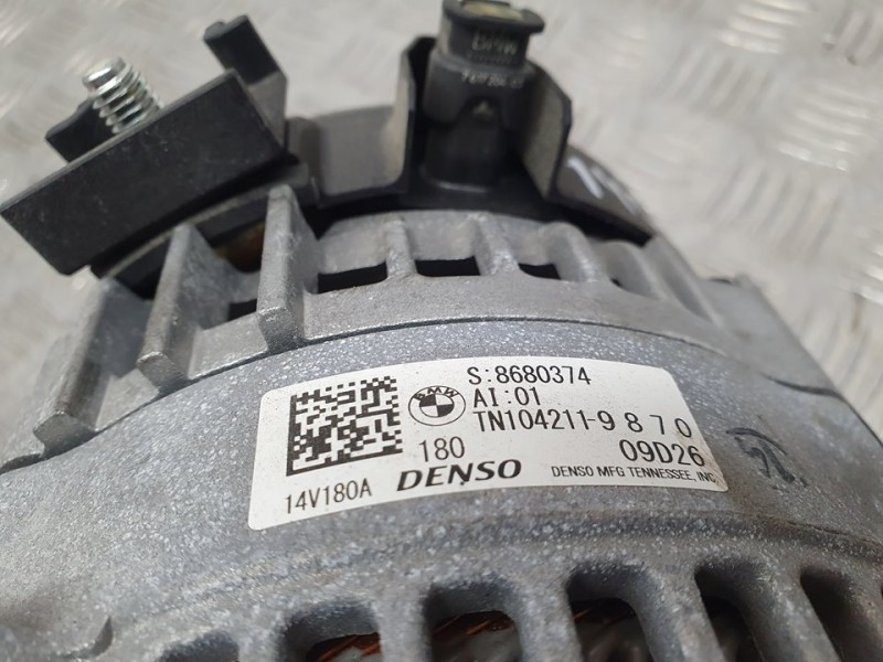 Recambio de alternador para bmw serie 1 lim. (f40) 118d referencia OEM IAM TN1042119870 8680374 DENSO
