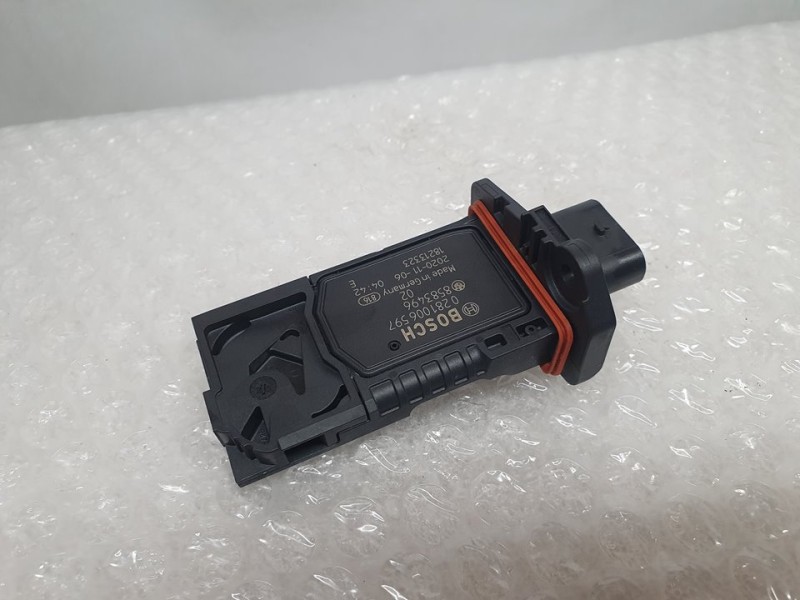 Recambio de caudalimetro para bmw serie 1 lim. (f40) 118d referencia OEM IAM 8583496 0281006597 BOSCH