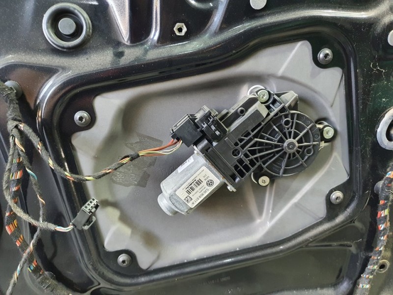 Recambio de elevalunas trasero izquierdo para skoda roomster (5j7) family referencia OEM IAM   ELECTRICO