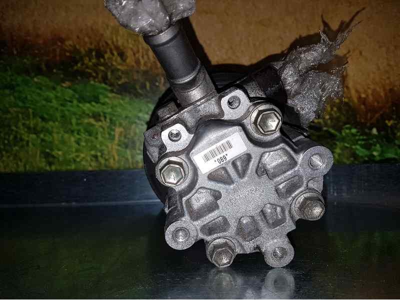 Recambio de bomba direccion para opel insignia berlina cosmo referencia OEM IAM 13273784  