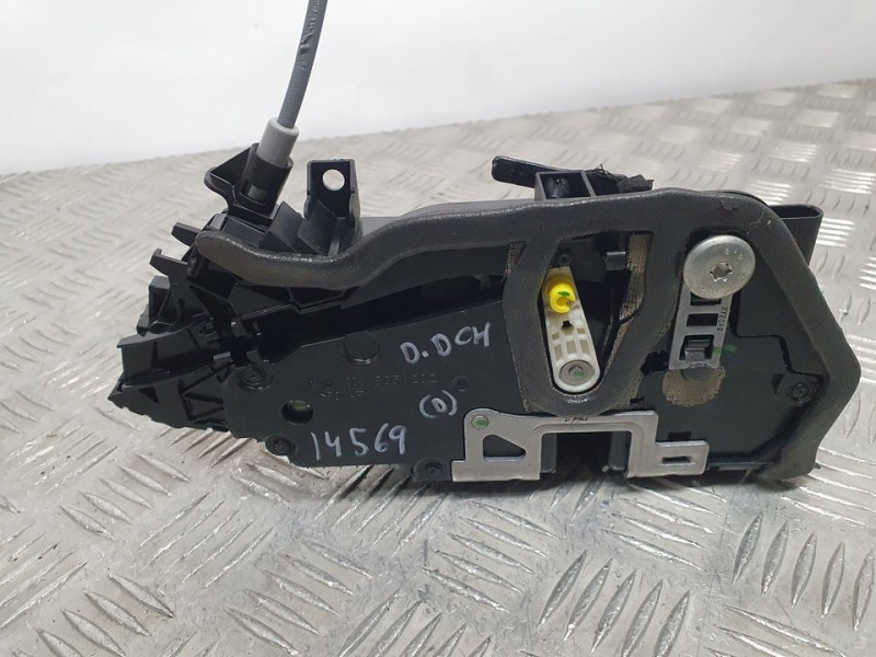 Recambio de cerradura puerta delantera derecha para bmw serie 1 lim. (f40) 118d referencia OEM IAM 795614205 17756710PL 5 PINES