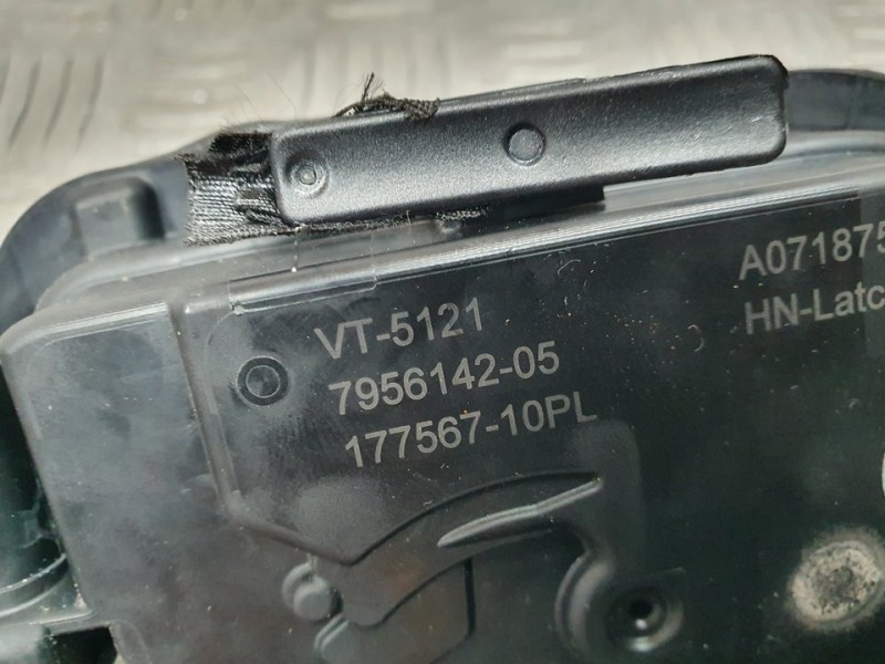 Recambio de cerradura puerta delantera derecha para bmw serie 1 lim. (f40) 118d referencia OEM IAM 795614205 17756710PL 5 PINES