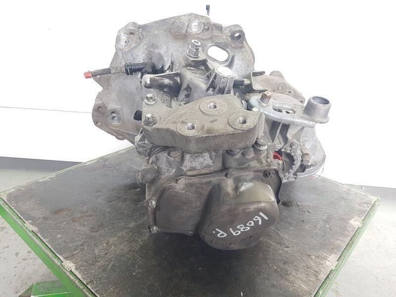 Recambio de caja cambios para opel corsa d enjoy referencia OEM IAM 24580382 5700039 5VELOCIDADES