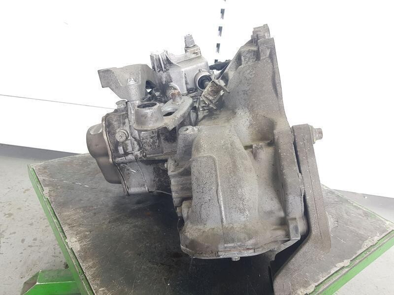 Recambio de caja cambios para opel corsa d enjoy referencia OEM IAM 24580382 5700039 5VELOCIDADES