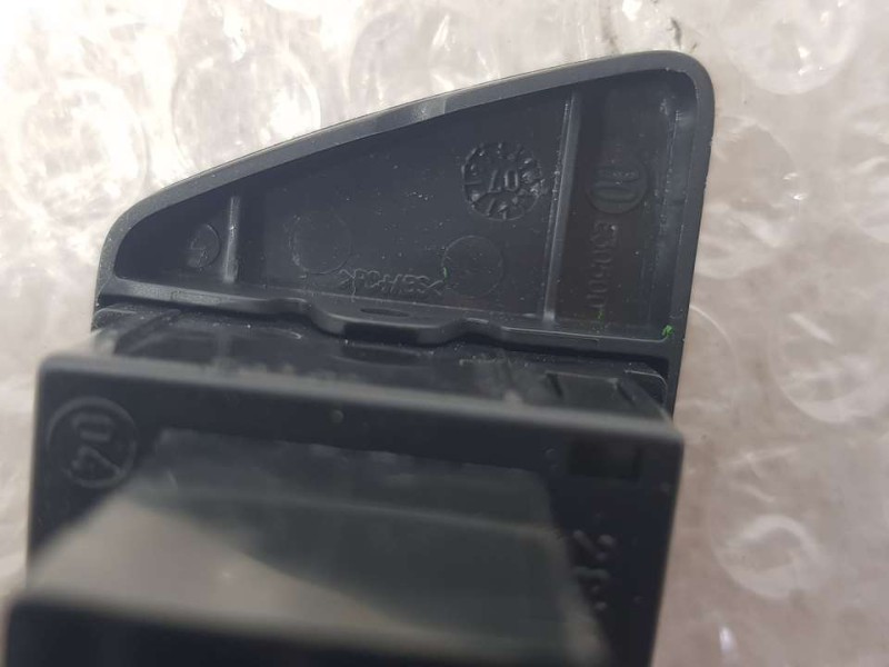 Recambio de mando elevalunas delantero derecho para fiat nuova 500 (150) pop referencia OEM IAM 0735450602 E30500 