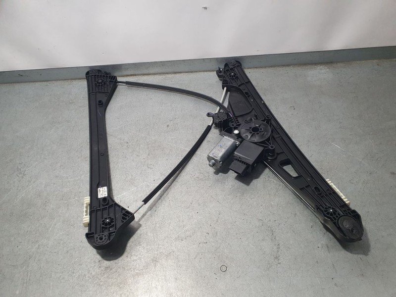 Recambio de elevalunas delantero izquierdo para peugeot 5008 gt line 1.5 hdi 130 cv referencia OEM IAM 9810488980  ELECTRICO 6 P