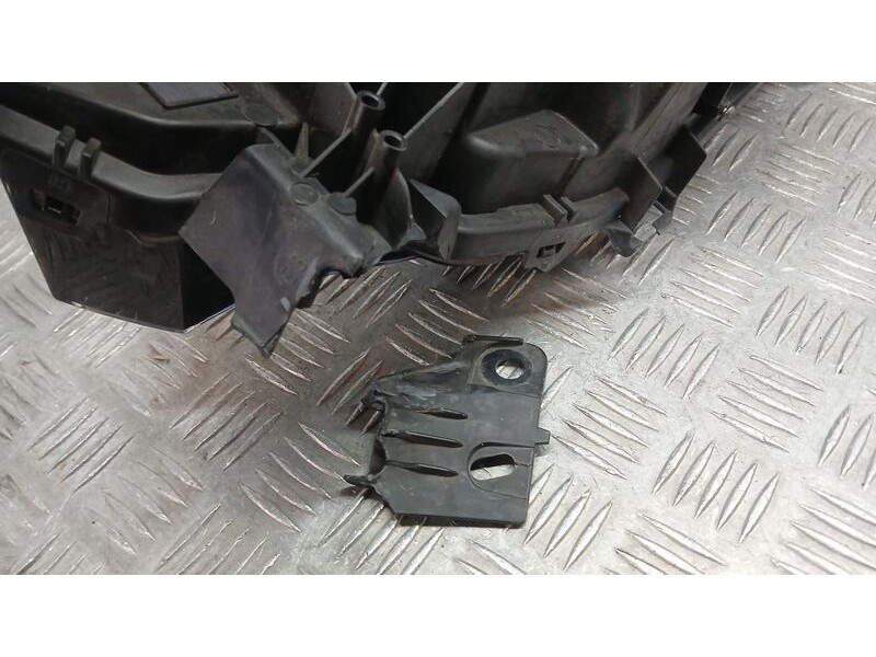 Recambio de faro derecho para renault talisman (lp_) 1.5 dci 110 referencia OEM IAM 260106724R PATA ROTA VALEO 89911938