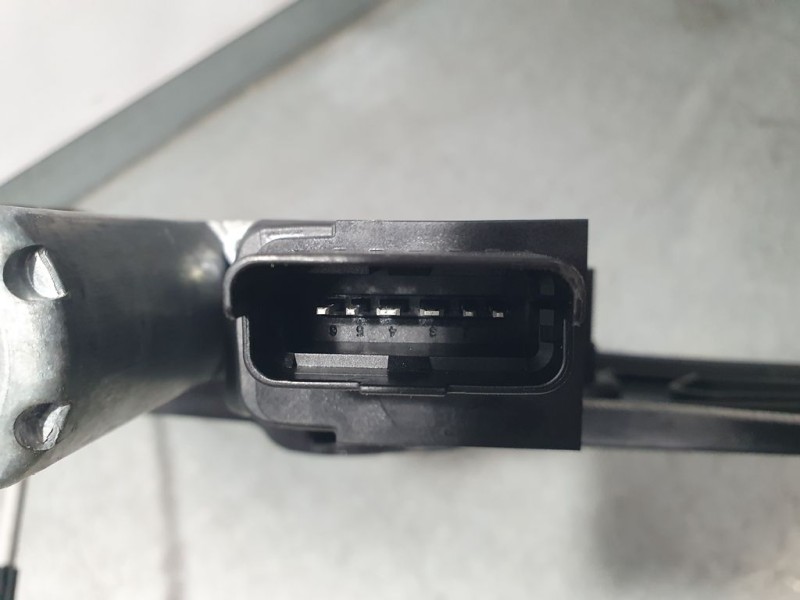 Recambio de elevalunas delantero izquierdo para peugeot 5008 gt line 1.5 hdi 130 cv referencia OEM IAM 9810488980  ELECTRICO 6 P