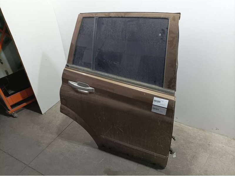 Recambio de puerta trasera derecha para ssangyong kyron 200 xdi premium 4wd referencia OEM IAM   