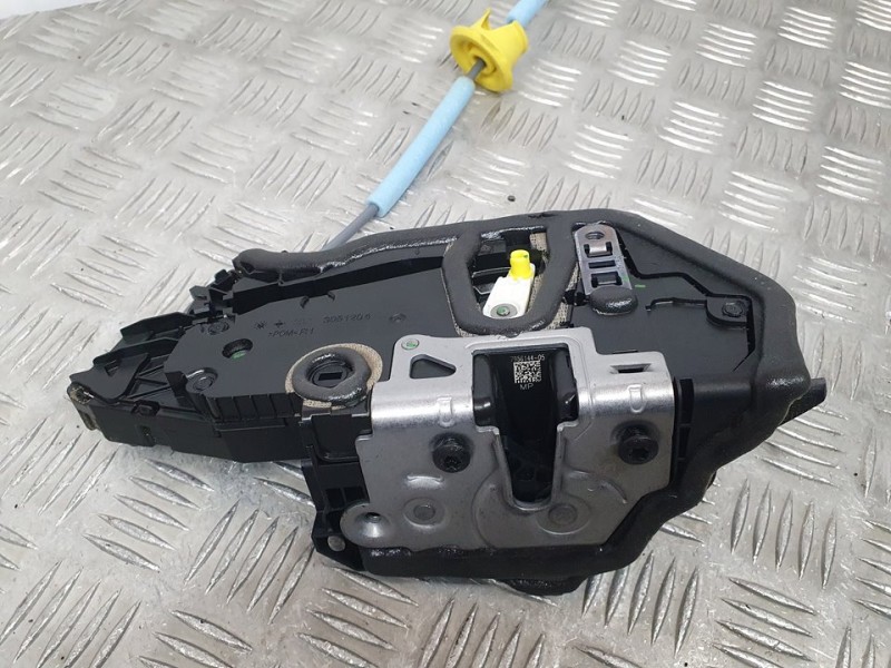 Recambio de cerradura puerta trasera derecha para bmw serie 1 lim. (f40) 118d referencia OEM IAM 795614405 17756710 5 PINES