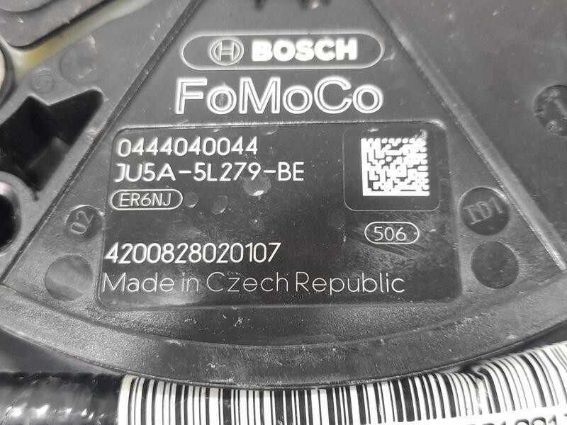 Recambio de deposito adblue para ford puma st-line referencia OEM IAM JU5A5L279BE  